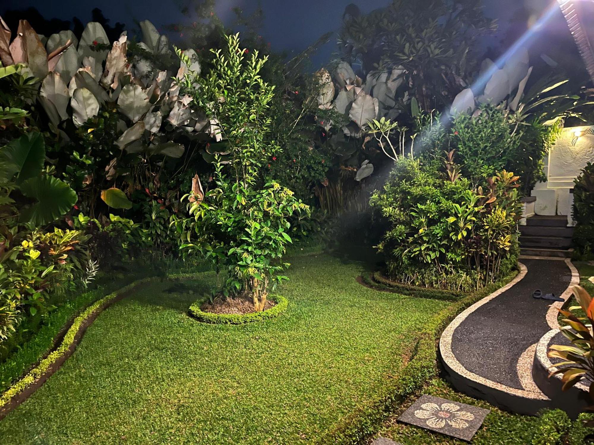 Sari Kembang Villa Ubud 1 エクステリア 写真