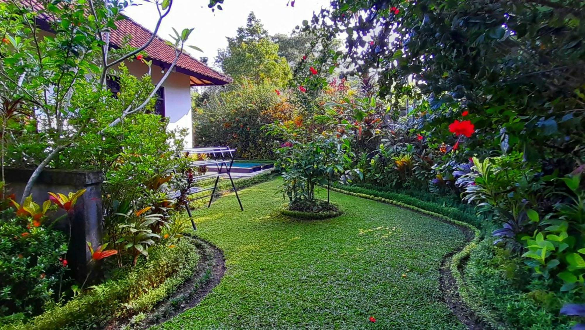 Sari Kembang Villa Ubud 1 エクステリア 写真